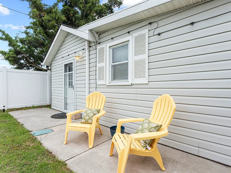 228.5 W Walnut Ave — Photo 12