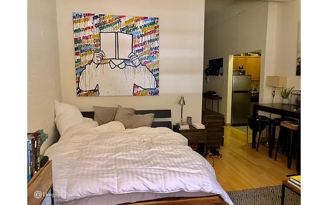 Rented by Douglas Elliman | media 18