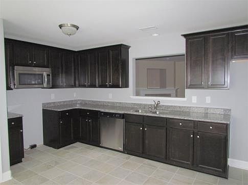 5th image of 3029A Edward Ct