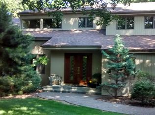 6 Saddle Ln, Saint James, NY 11780