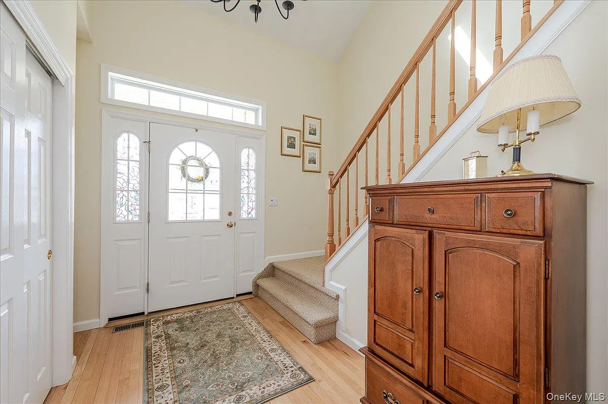 3 bed, 2.5 bath, 1800 sqft, $4,850 — Photo 4