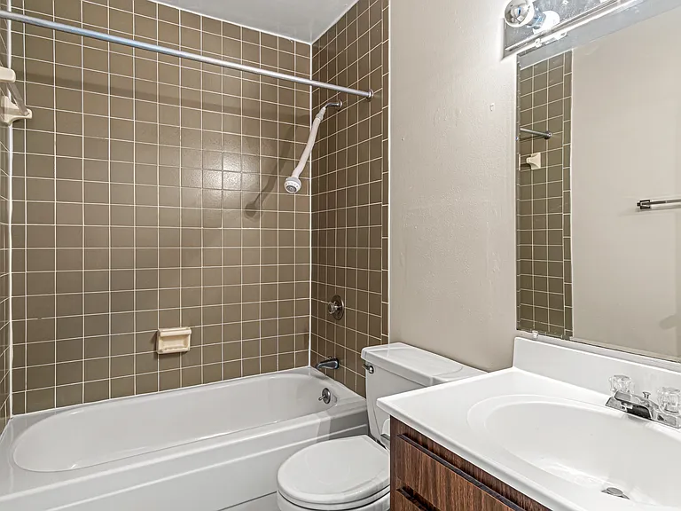 5840 Peregrine Ave #AVE2-AVE2-25 — Photo 6