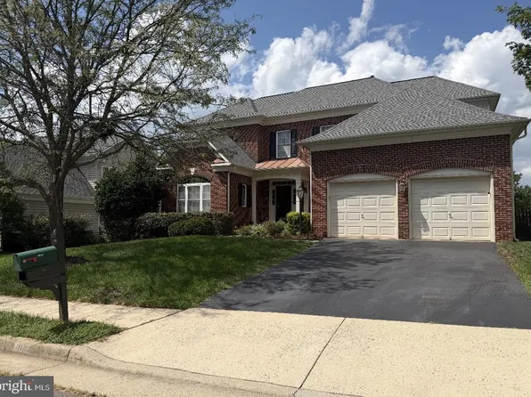909 Tinsman Dr NE, Leesburg, VA 20176