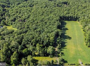 2322 Mountain Rd, Stroudsburg, PA 18360