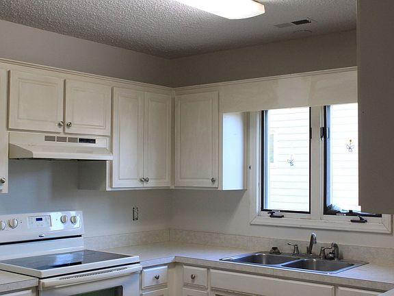 2nd image of 112 O'Hara Dr