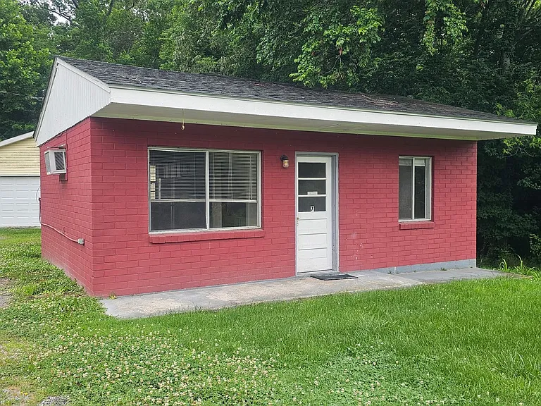 6708 US Highway 641 N — Photo 27