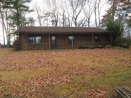 1st image of 104 Amber Dr