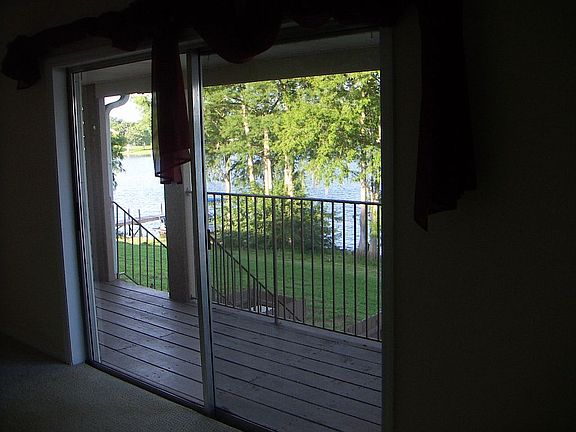 3rd image of 338 Georgetown Dr APT D
