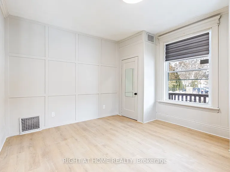 443 Ontario St #MAIN FLOOR — Photo 18