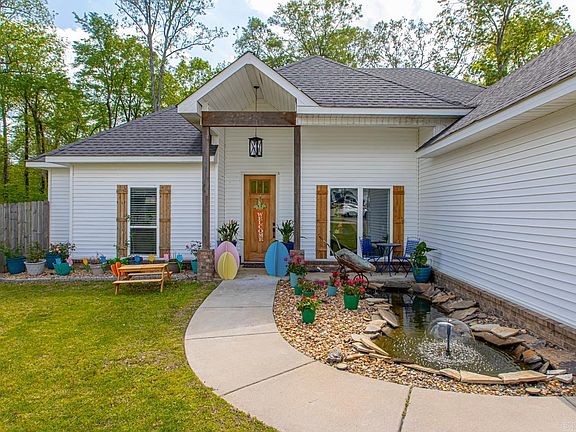 2nd image of 2065 Berkshire Dr