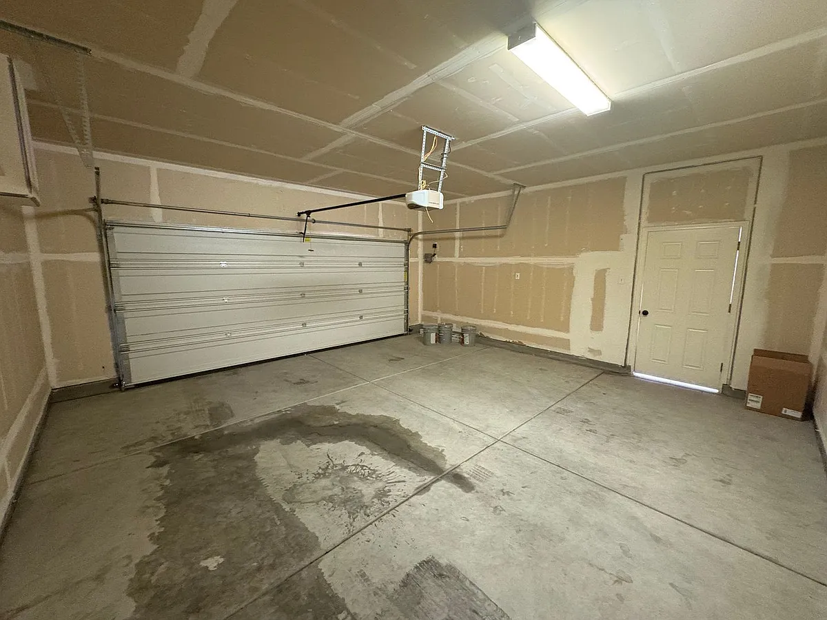 Building Photo - 1424 N Oliveto Ct