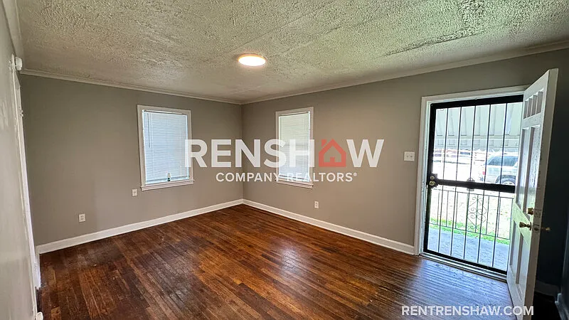 2 bed, 1.0 bath, 751 sqft, $995 — Photo 2