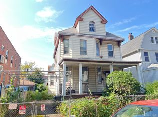 4238 78th St, Elmhurst, NY 11373