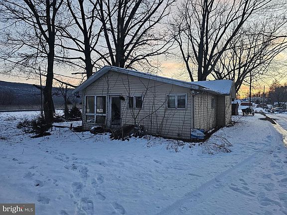 4th image of 1054 Water Gap Ln