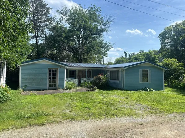 31 Hosta Ln, Rossville, GA 30741