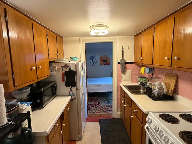 898 Massachusetts Ave #7 — Photo 5