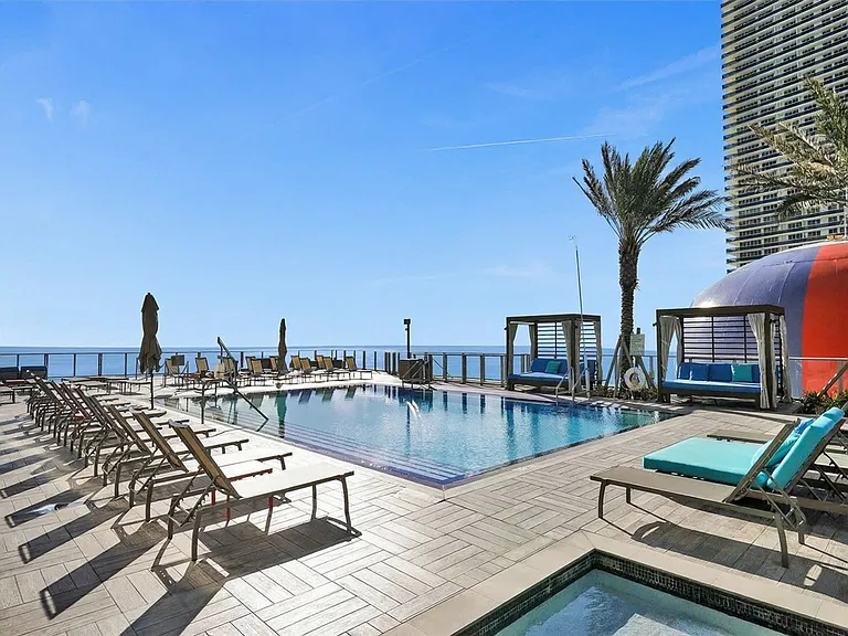 4111 S Ocean Dr #ID1227415P — Photo 9