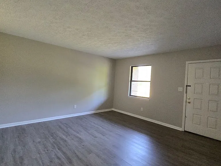 5704 Old Highway 54 — Photo 11