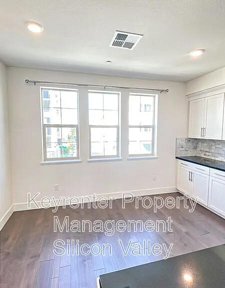 37549 Willow St — Photo 5