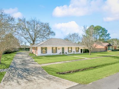 1928 E Eagle St, Zachary, LA, 70791