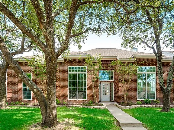 3rd image of 10908 Amelina Ln