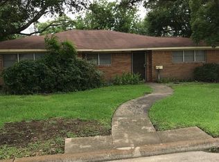 1007 Lindenwood Dr, Baytown, TX 77520