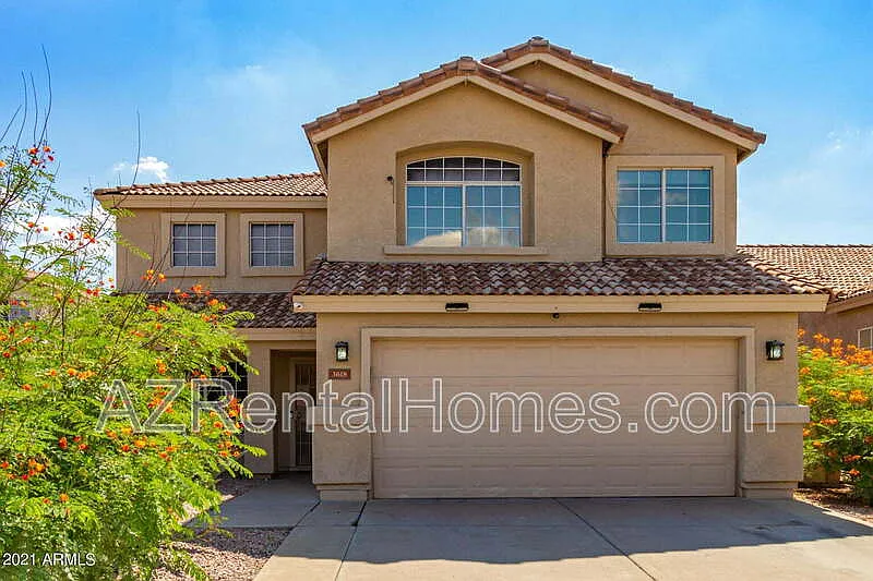 3 bed, 2.5 bath, 2094 sqft, $2,995 — Photo 2