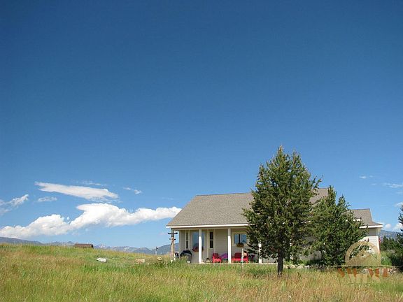 5th image of 77 Moose Dr