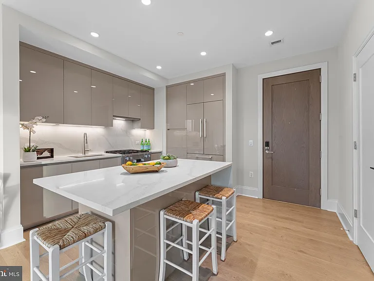 7887 Jones Branch Dr #1503 — Photo 12