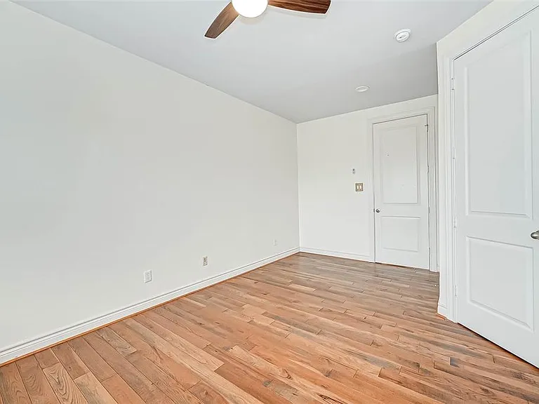 3rd floor guest bedroom