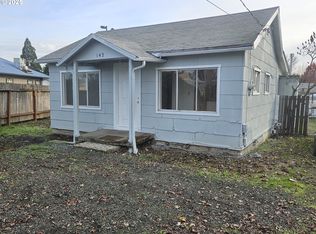142 S Comstock Rd, Sutherlin, OR 97479