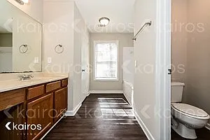 835 Ashley Ln — Photo 9
