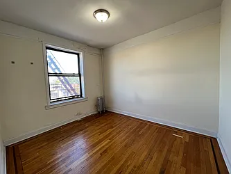 Rented by Sterea Agency