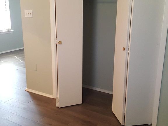 5th image of 405 1/2 N McKinney St