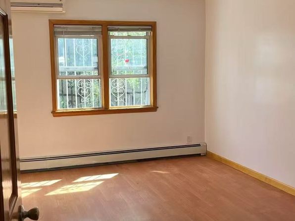 6100 183rd St FLOOR 1