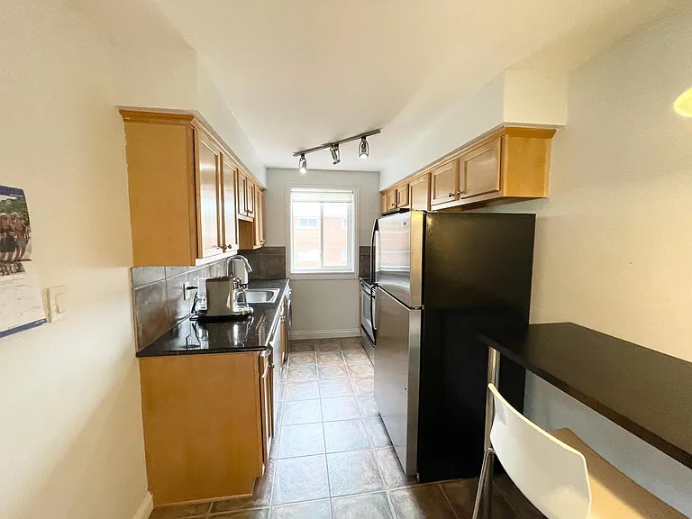 311 N Eton St #D — Photo 11