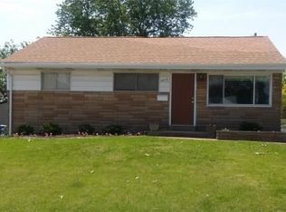 9716 Ridge Ave, Saint Louis, MO 63114