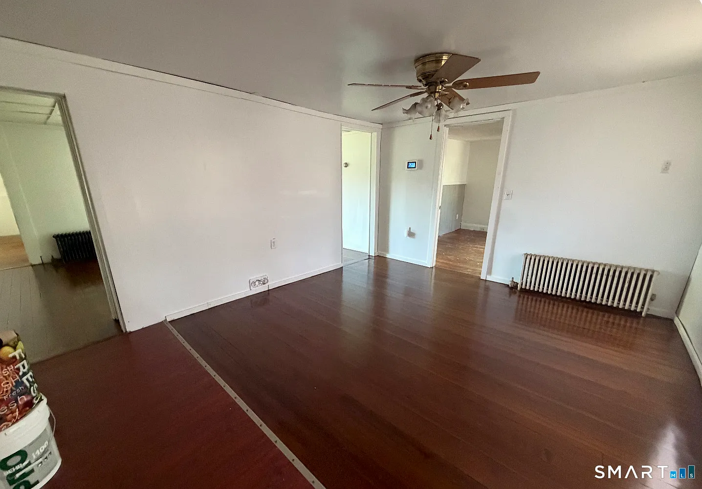 3 bed, 1.0 bath, 1300 sqft, $1,800 — Photo 3