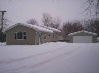 10118 W Logan Ct, Zion, IL 60099