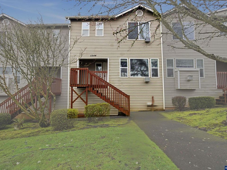 1st image of 1544 Madelyn Ave SE