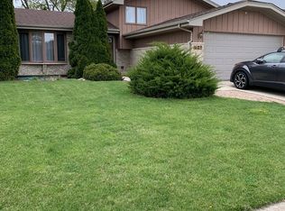 635 Gavin Ave, Romeoville, IL 60446