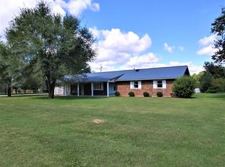 890 Red Fern Rd, Campbellsville, KY 42718