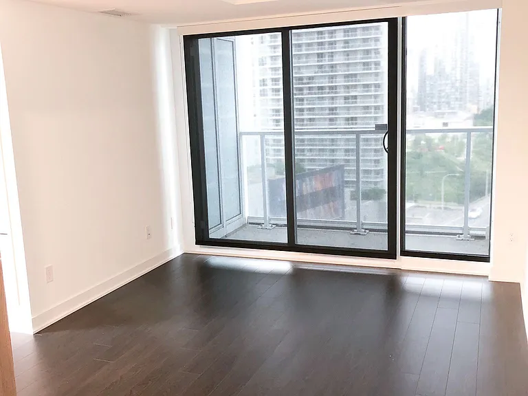 19 Bathurst St #1606 — Photo 3