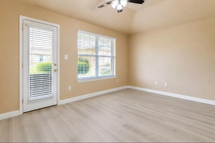 3705 Turetella Dr — Photo 9