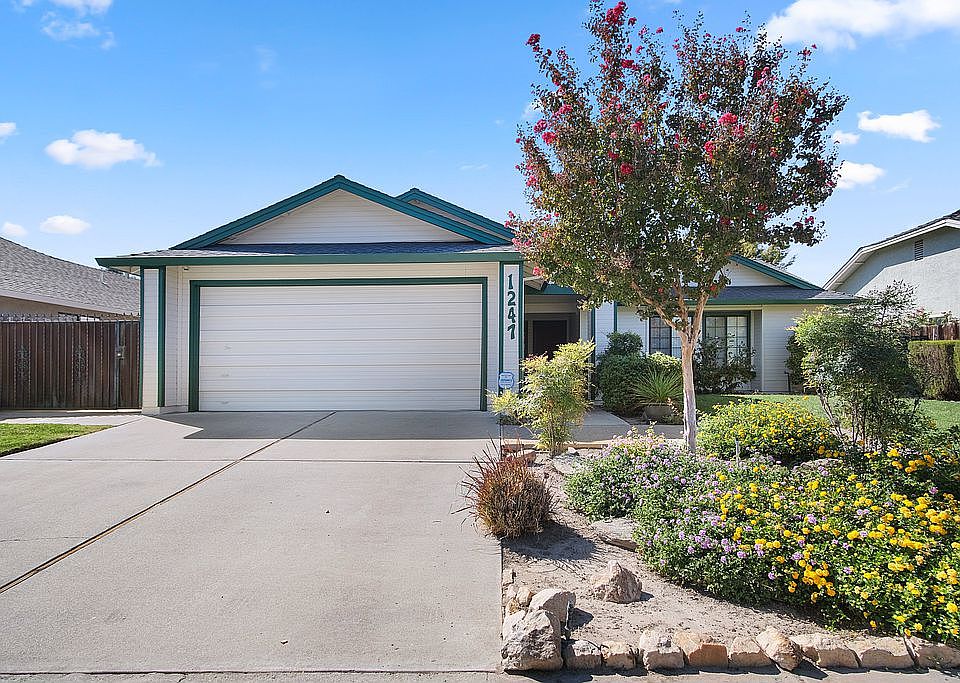 1st image of 1247 Sweetbrier Pl