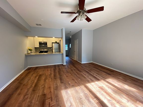 4th image of 1140 Regency Ct