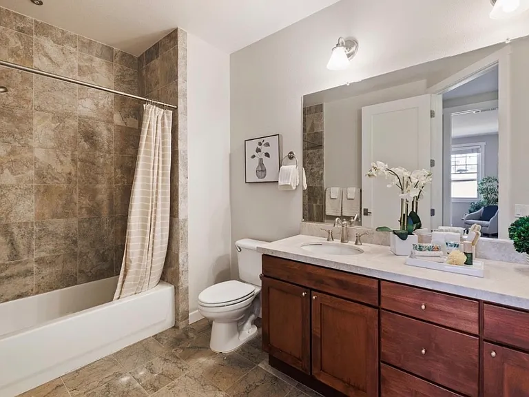 20 Madison Ave #204 — Photo 9