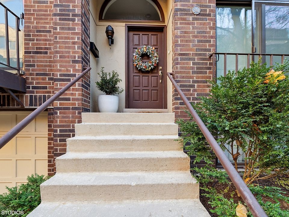 1st image of 241 W Concord Ln #10