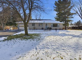 S17W36879 Henry St, Dousman, WI 53118