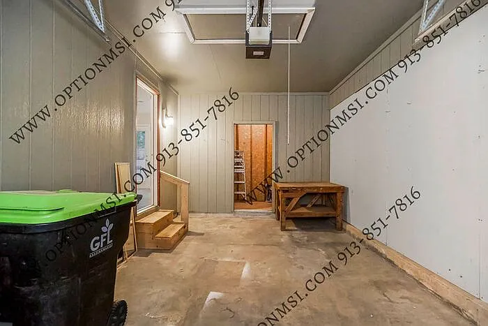 712 Harvey St — Photo 23